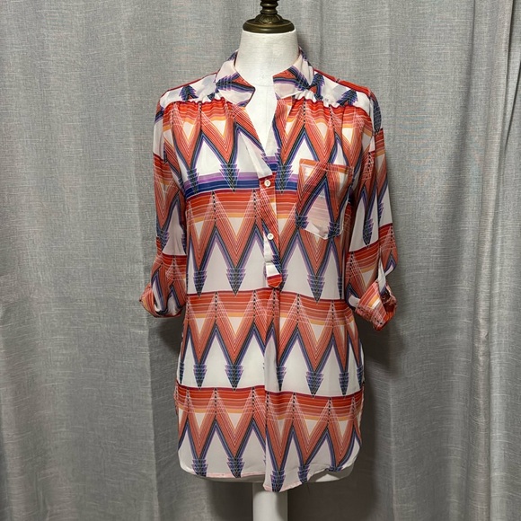 cals Tops - Boutique Style Blouse-3/4 Sleeve-V Neck Detail-Sz XS-PopOver Style-Polyester-EUC
